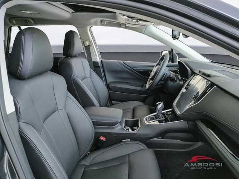 Subaru Outback nuova a Viterbo (9)