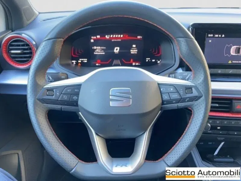 SEAT Ibiza nuova a Messina (10)