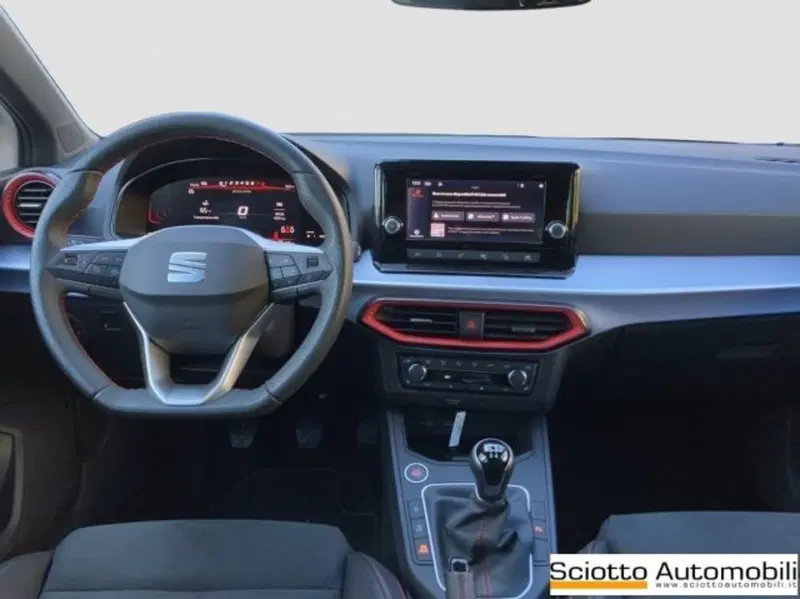 SEAT Ibiza nuova a Messina (14)