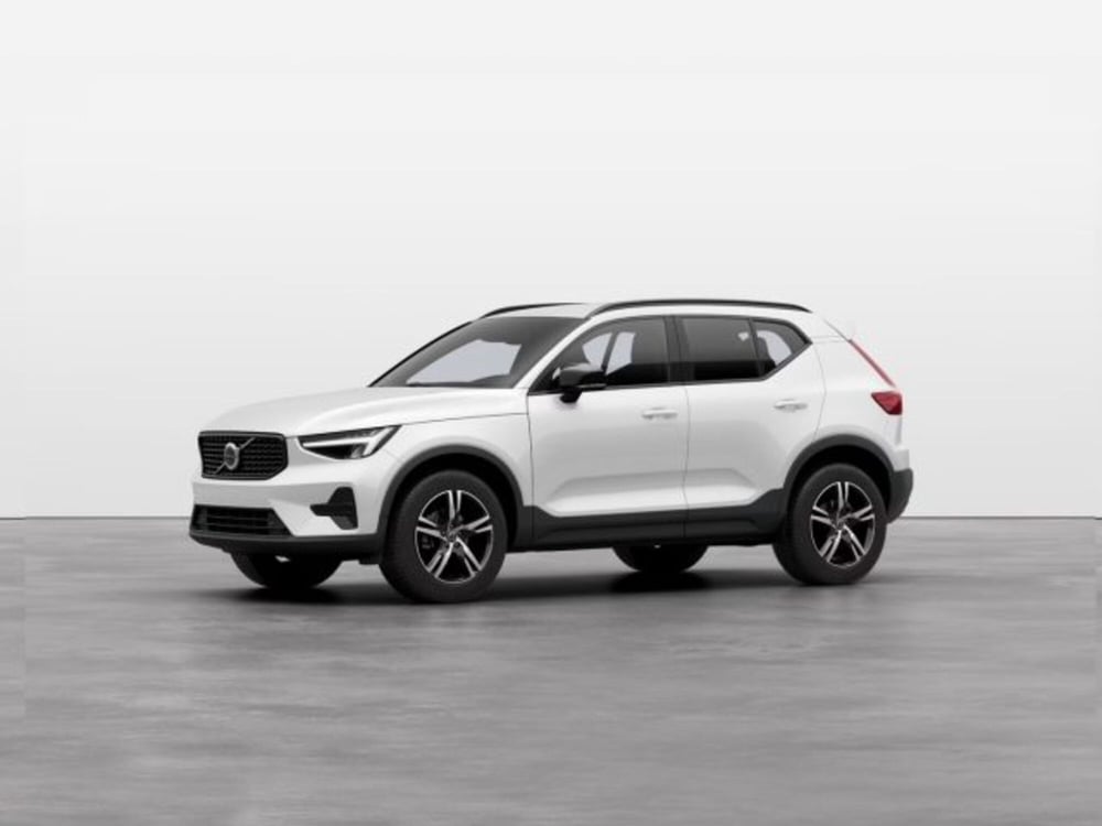 Volvo XC40 nuova a Modena (2)