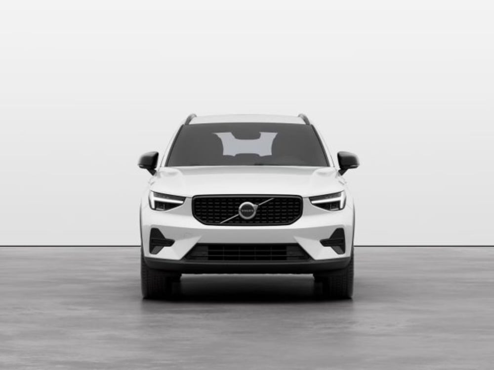 Volvo XC40 nuova a Modena (7)