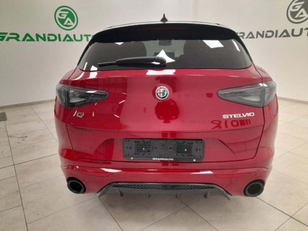 Alfa Romeo Stelvio nuova a Alessandria (7)