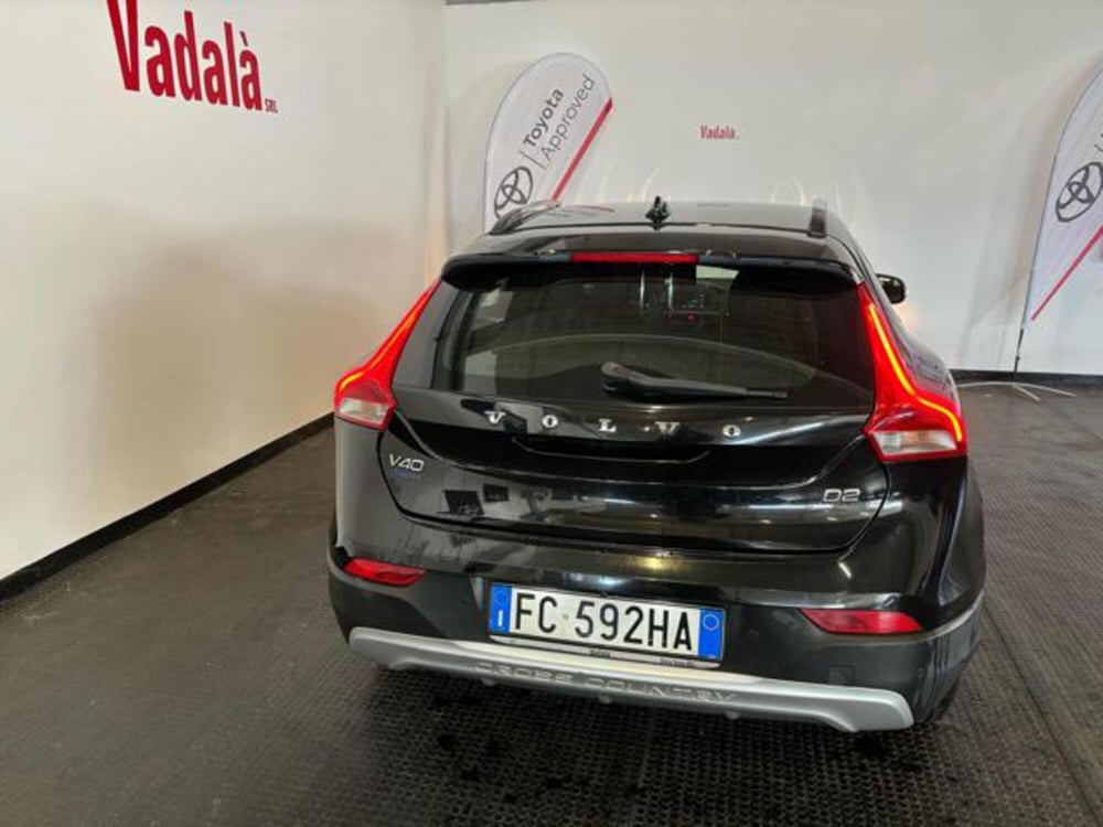 Volvo V40 Cross Country usata a Reggio Calabria (11)