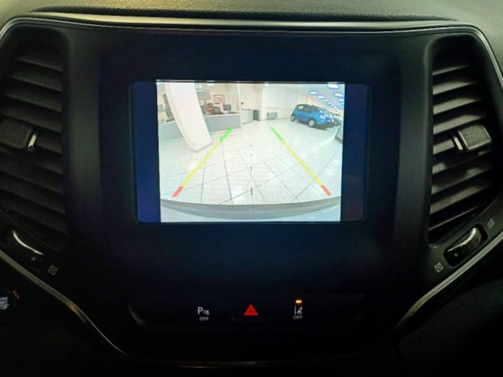 Jeep Cherokee usata a Torino (15)