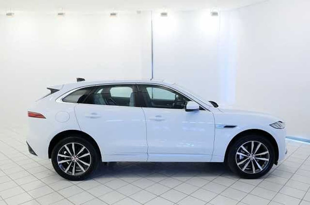 Jaguar F-Pace usata a Mantova (6)