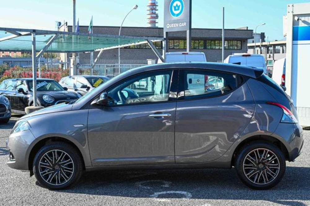 Lancia Ypsilon nuova a Torino (8)