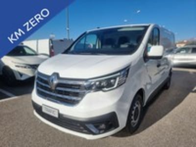 Renault Trafic Furgone van T27 2.0 blue dci 150cv L1H1 EDC nuova a Pordenone