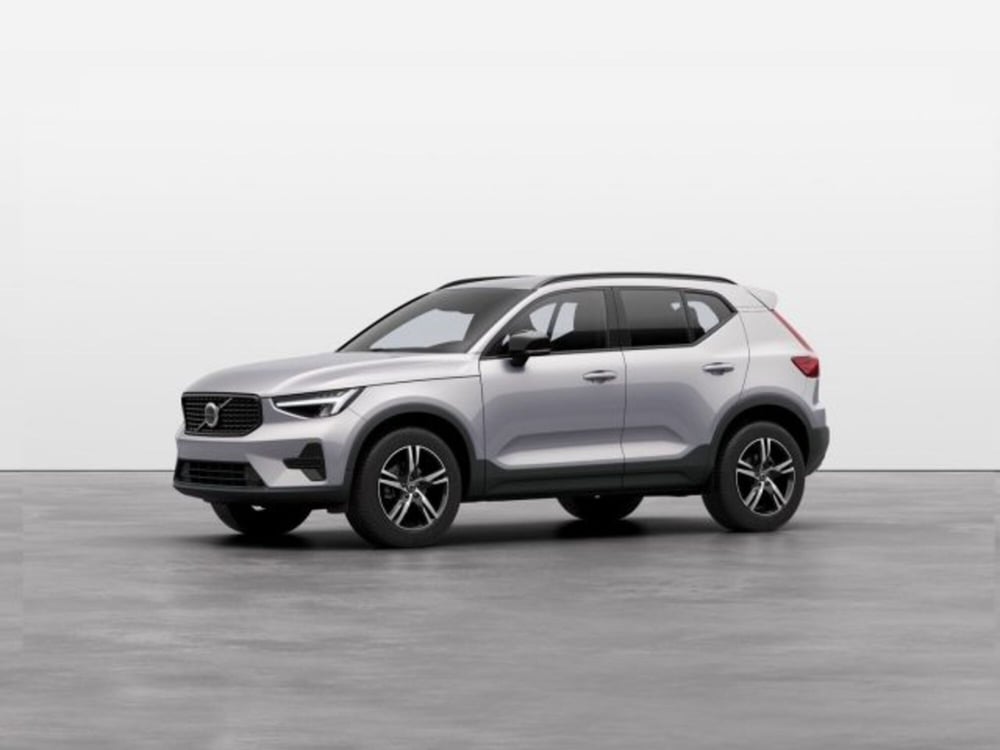 Volvo XC40 nuova a Modena (2)