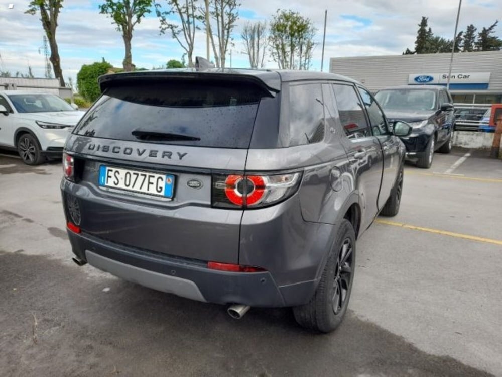 Land Rover Discovery Sport usata a Lucca (5)