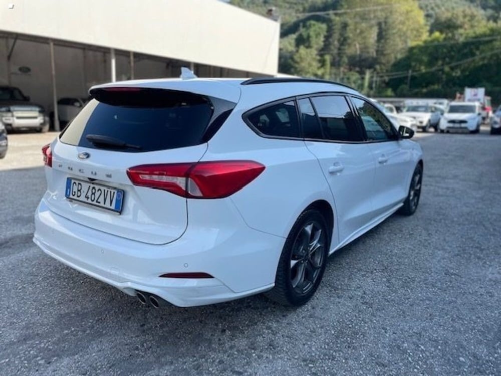 Ford Focus Station Wagon usata a Lucca (4)