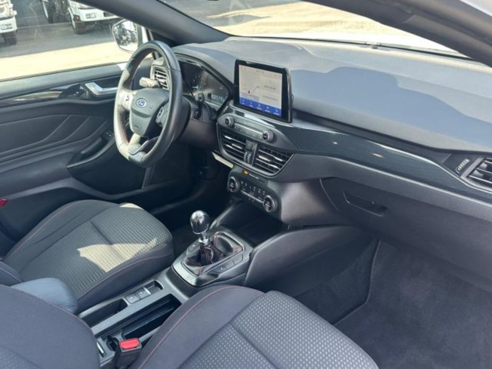 Ford Focus Station Wagon usata a Lucca (12)