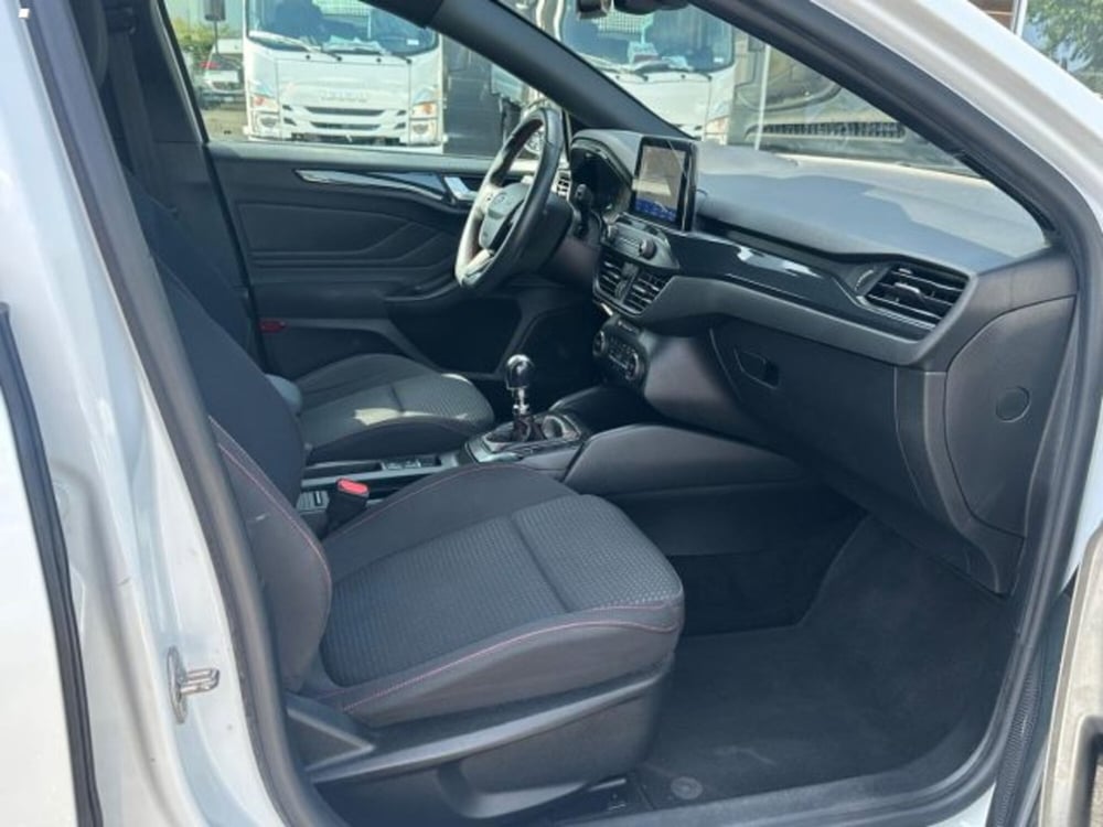 Ford Focus Station Wagon usata a Lucca (13)