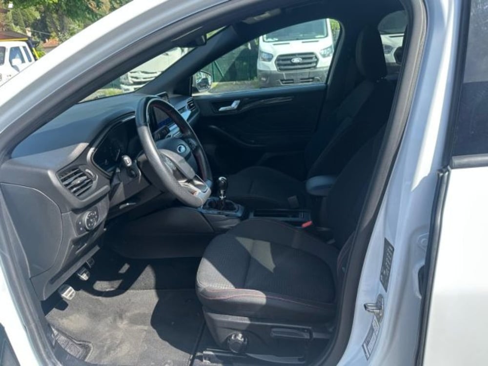 Ford Focus Station Wagon usata a Lucca (15)