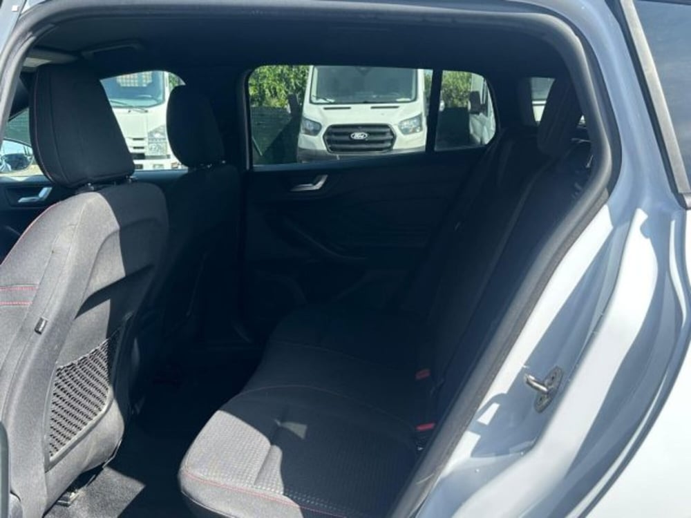 Ford Focus Station Wagon usata a Lucca (8)