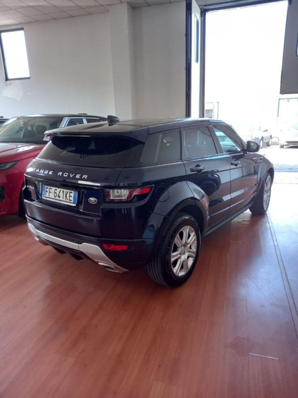 Land Rover Range Rover Evoque usata a Lucca (2)