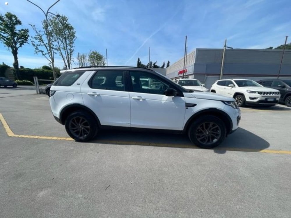 Land Rover Discovery Sport usata a Lucca (3)