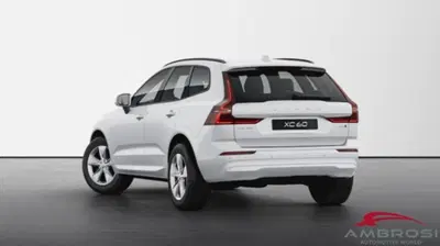 Volvo XC60 B4 (d) AWD automatico Essential N1 nuova a Corciano
