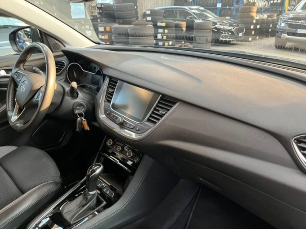 Opel Grandland X usata a Lodi (8)