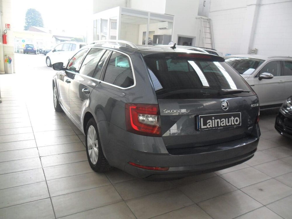 Skoda Octavia Station Wagon usata a Milano (5)