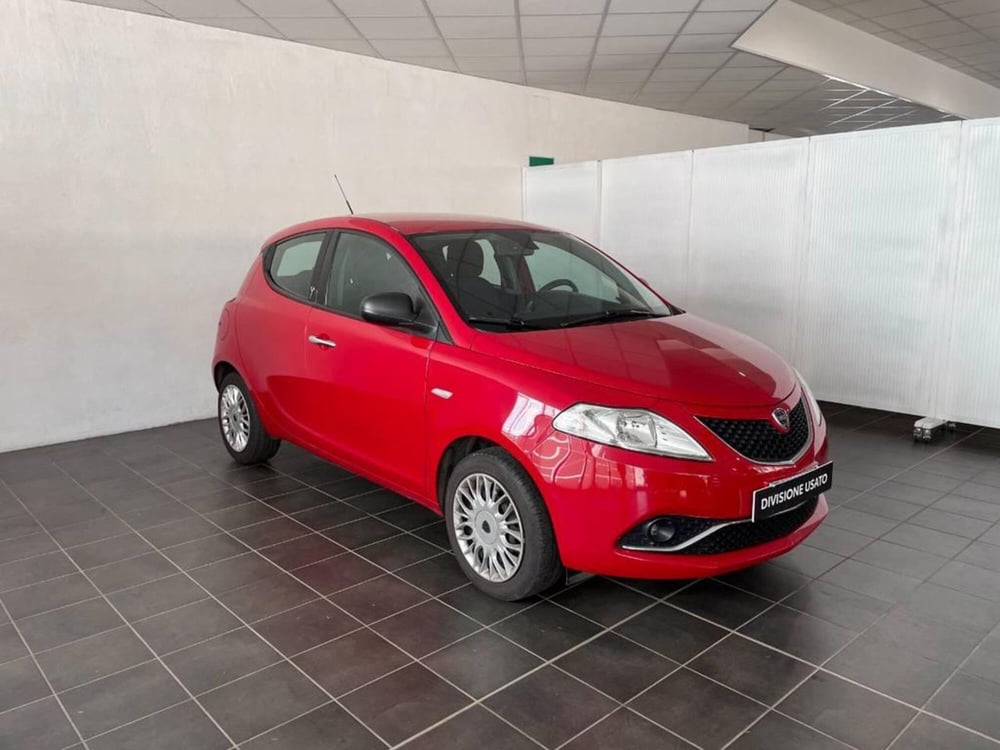 Lancia Ypsilon usata a Torino (4)