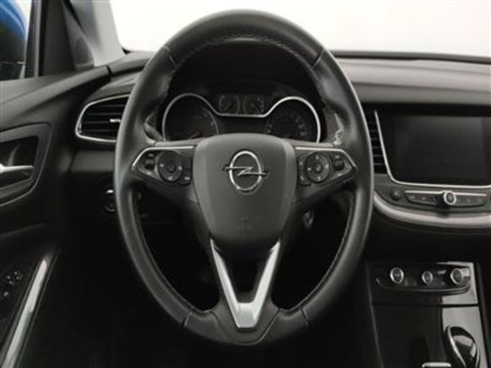 Opel Grandland X usata a Bari (12)