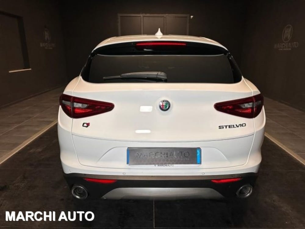 Alfa Romeo Stelvio usata a Perugia (6)