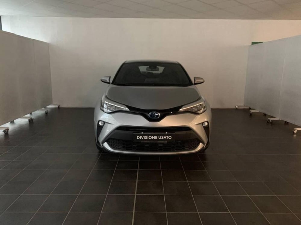 Toyota Toyota C-HR nuova a Torino (5)