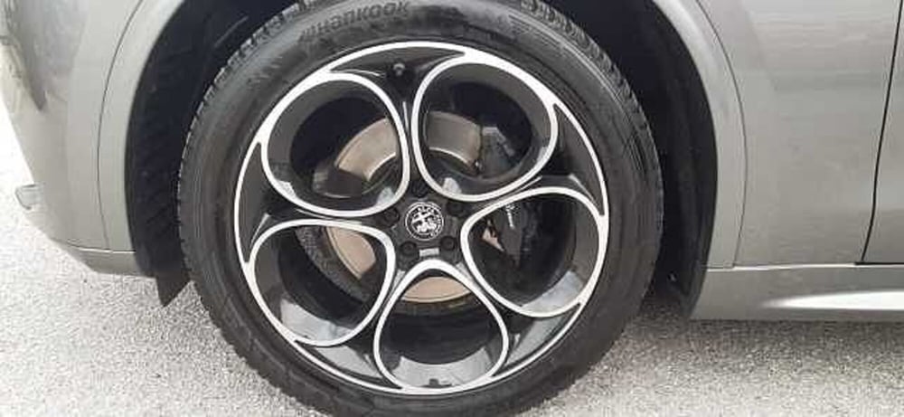 Alfa Romeo Stelvio usata a Ancona (9)