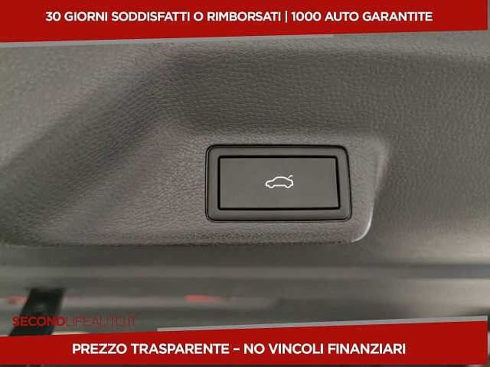 Volkswagen ID.Buzz usata a Chieti (9)