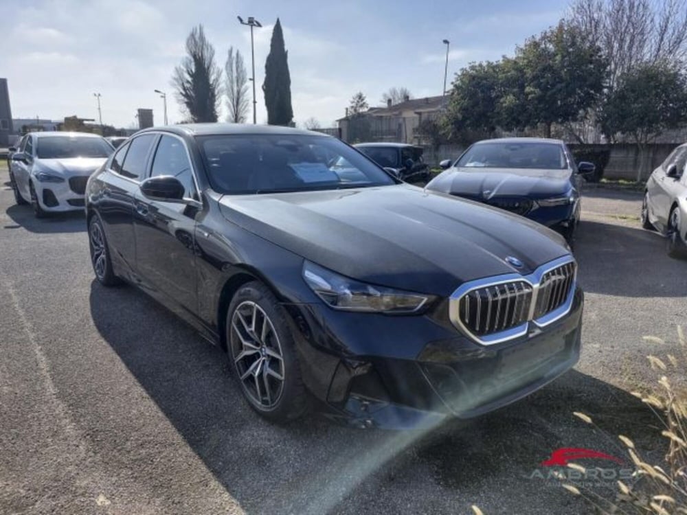 BMW Serie 5 nuova a Perugia (2)