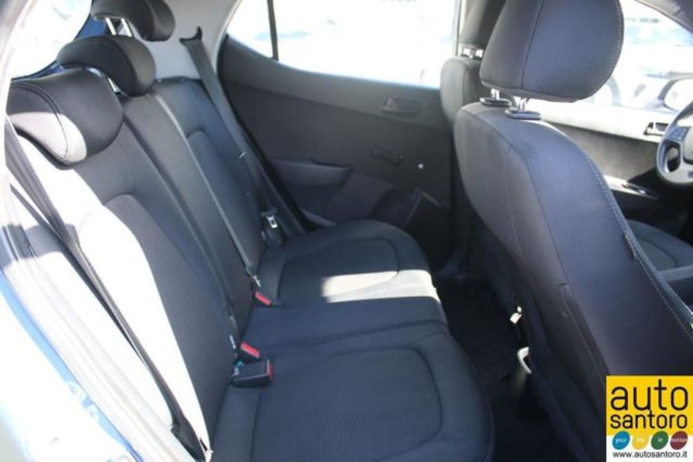 Hyundai i10 usata a Salerno (13)