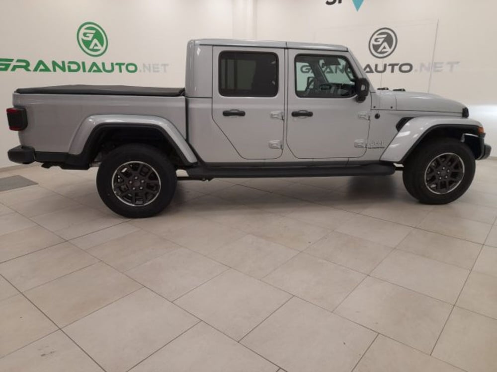 Jeep Gladiator nuova a Alessandria (6)