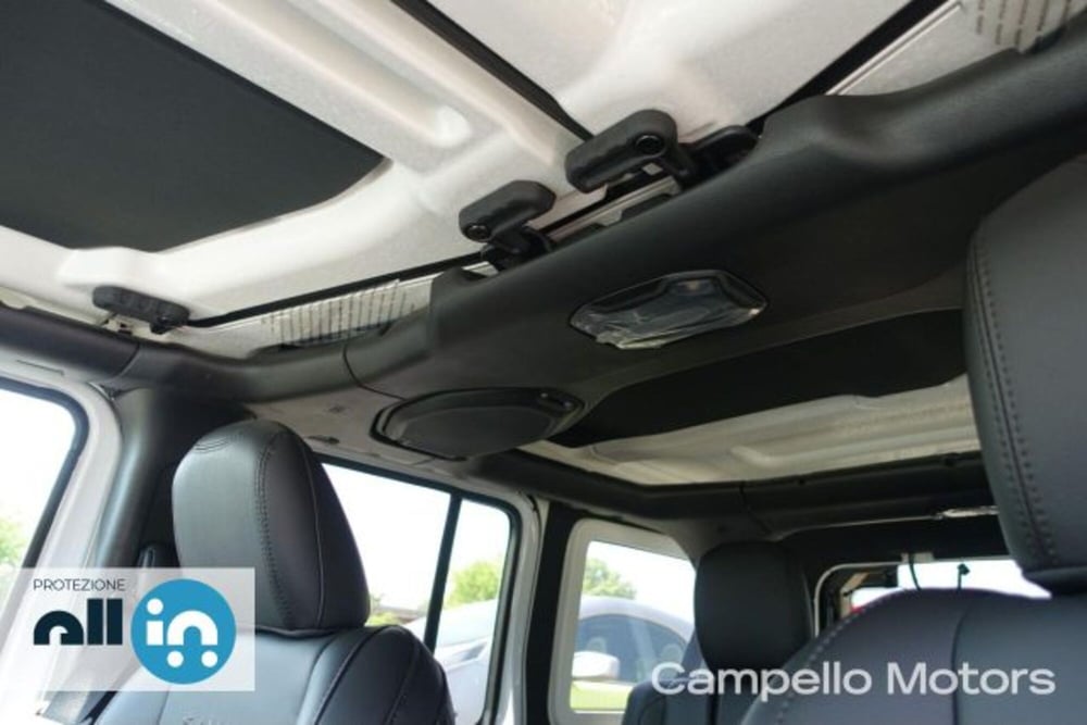 Jeep Wrangler Unlimited usata a Venezia (9)