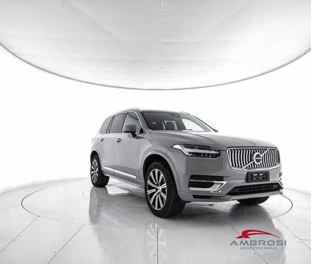 Volvo XC90 nuova a Perugia (2)