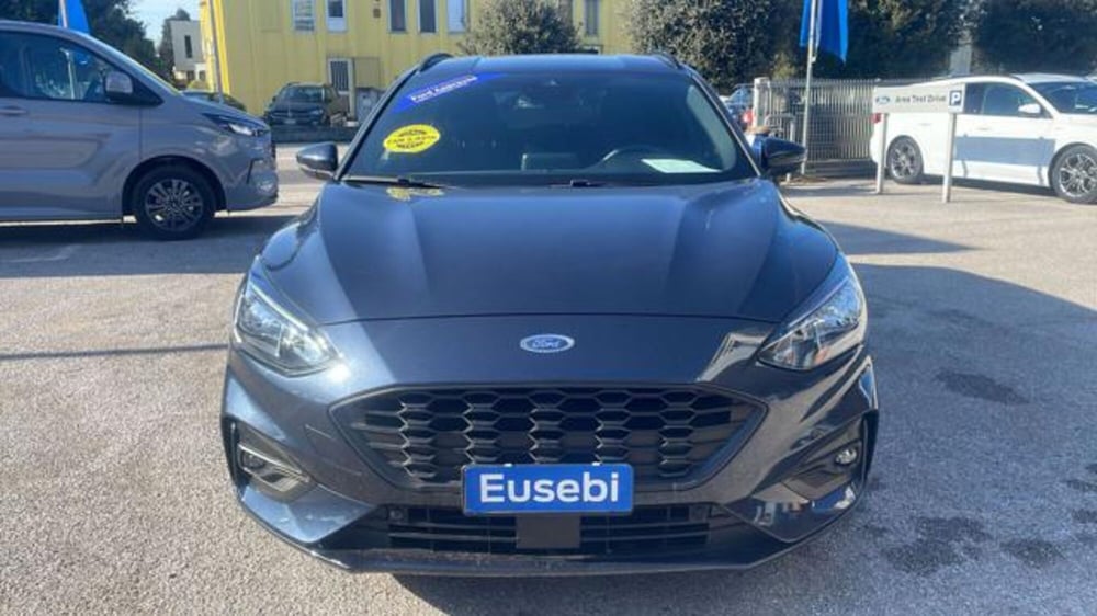 Ford Focus Station Wagon usata a Pesaro-Urbino (2)