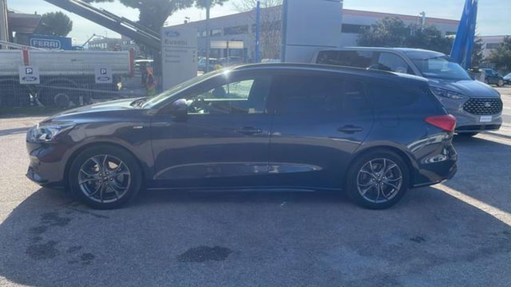 Ford Focus Station Wagon usata a Pesaro-Urbino (4)