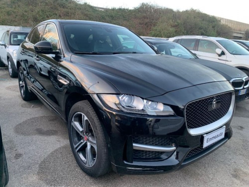 Jaguar E-Pace usata a Lecce (3)