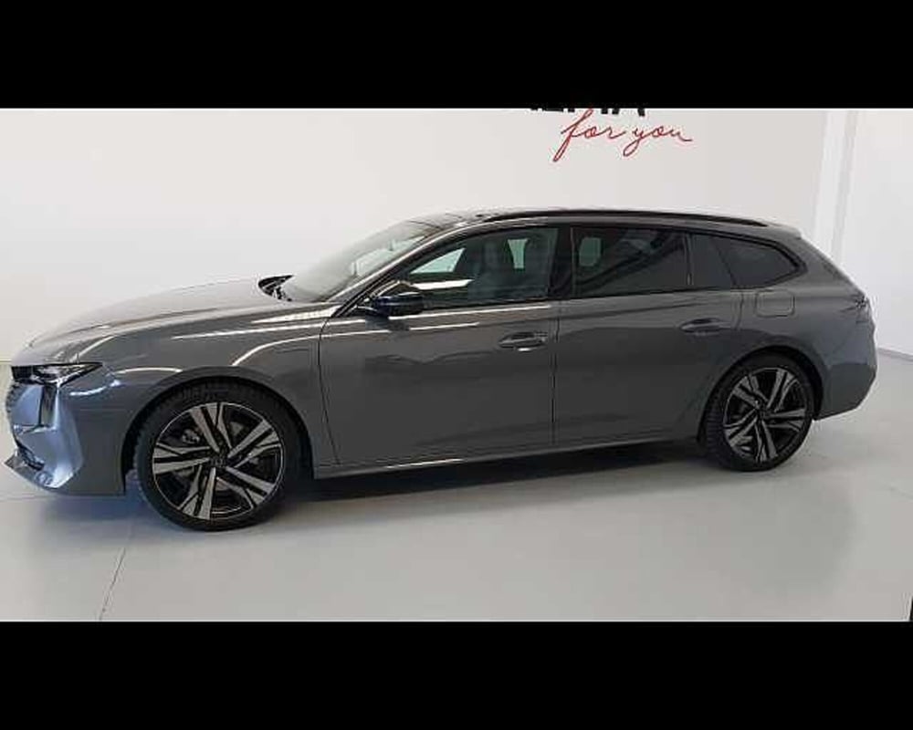 Peugeot 508 SW nuova a Milano (4)