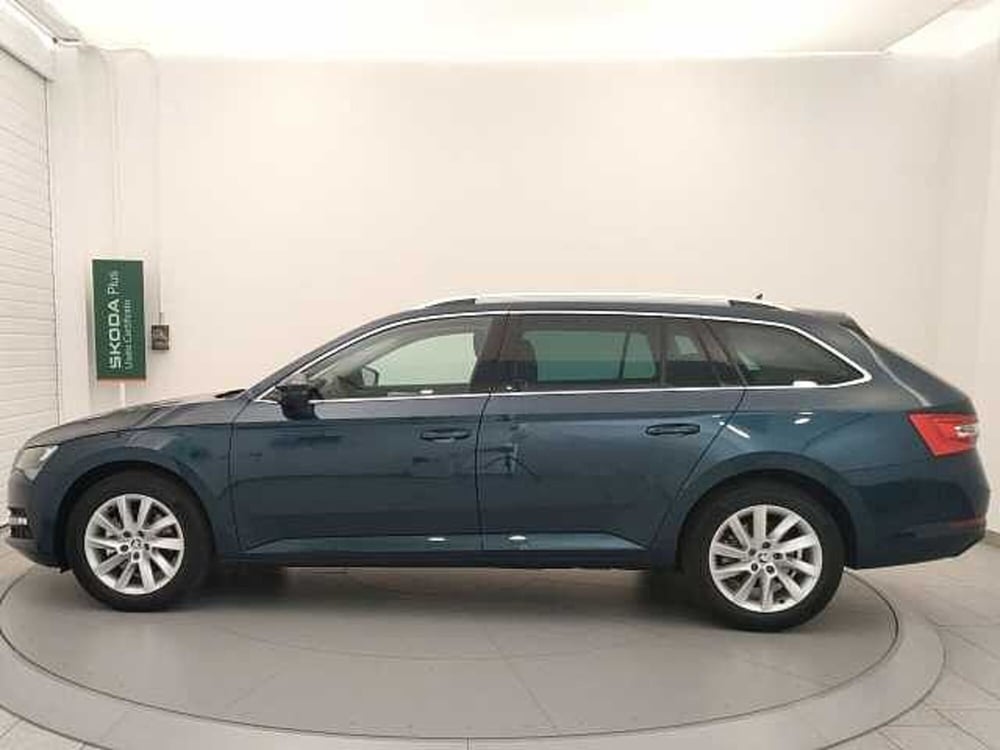 Skoda Superb nuova a Varese (3)