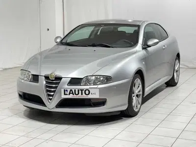 Alfa Romeo GT 2.0 JTS 16V Distinctive del 2006 usata a Montagna in Valtellina