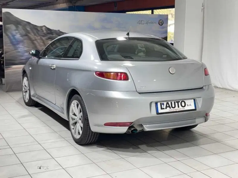 Alfa Romeo GT usata a Sondrio (3)