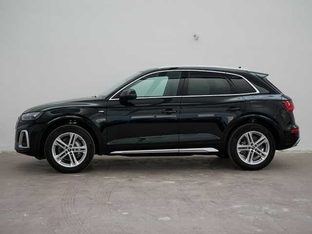 Audi Q5 Sportback nuova a Varese (3)