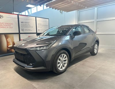 Toyota Toyota C-HR 1.8 hv Active fwd e-cvt nuova a Ferrara