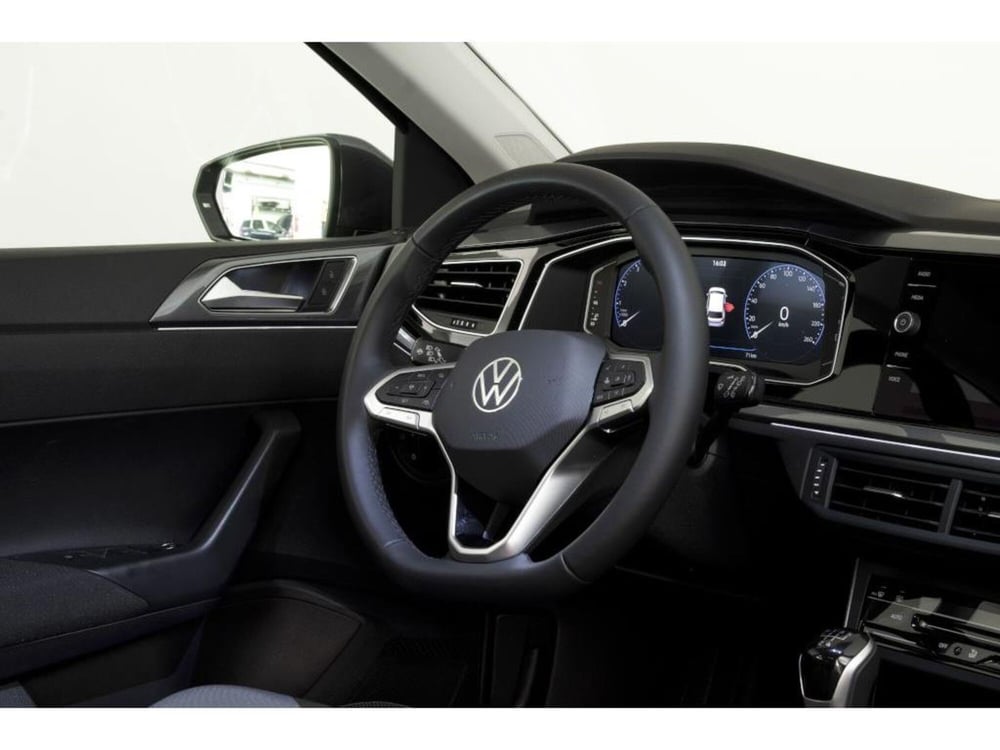 Volkswagen Polo nuova a Novara (10)