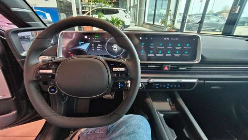Hyundai Ioniq 5 nuova a Reggio Emilia (14)