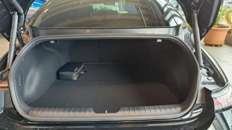 Hyundai Ioniq 5 nuova a Reggio Emilia (16)