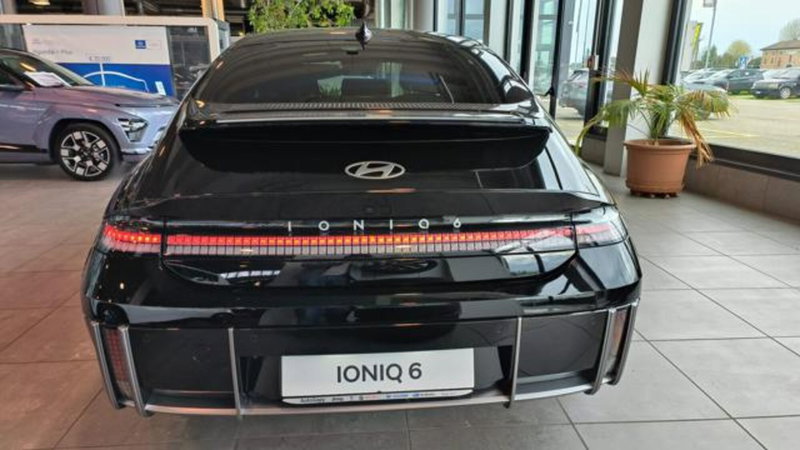 Hyundai Ioniq 5 nuova a Reggio Emilia (9)