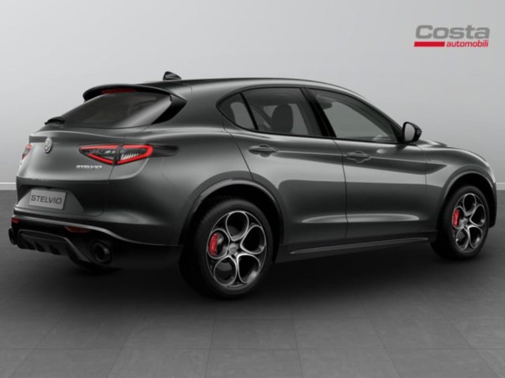 Alfa Romeo Stelvio nuova a Treviso (3)