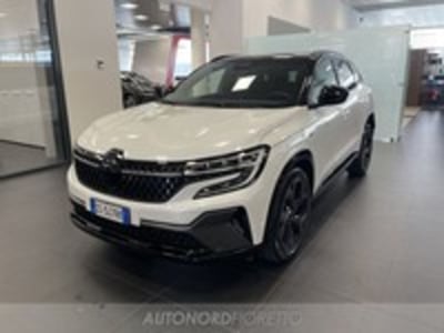 Renault Austral 1.2 full hybrid Techno Esprit Alpine 200cv auto nuova a Pordenone