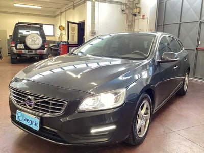 Volvo V60 D3 Geartronic Momentum  del 2015 usata a Castel Madama